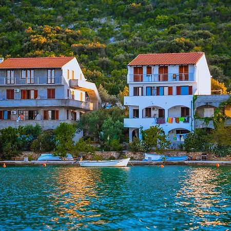 Apartments Adrialuka Dubrava  エクステリア 写真