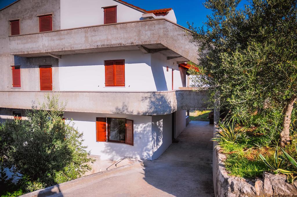 Apartments Adrialuka Dubrava  エクステリア 写真