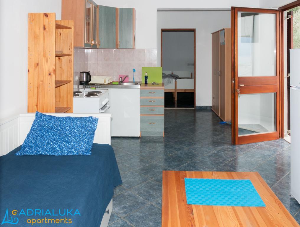 Apartments Adrialuka Dubrava  エクステリア 写真