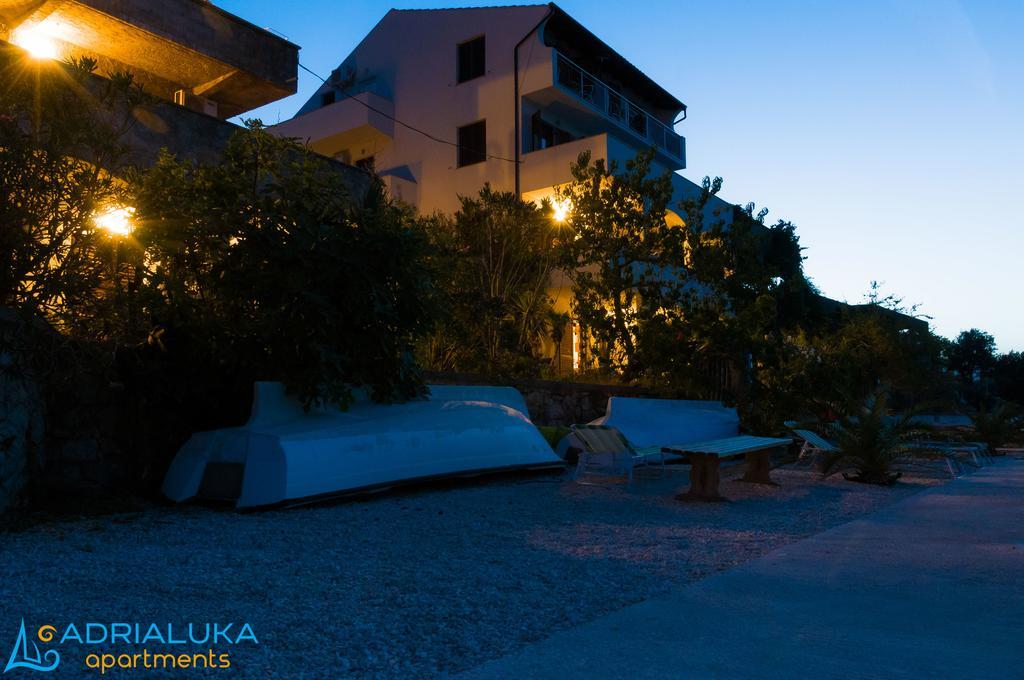 Apartments Adrialuka Dubrava  エクステリア 写真