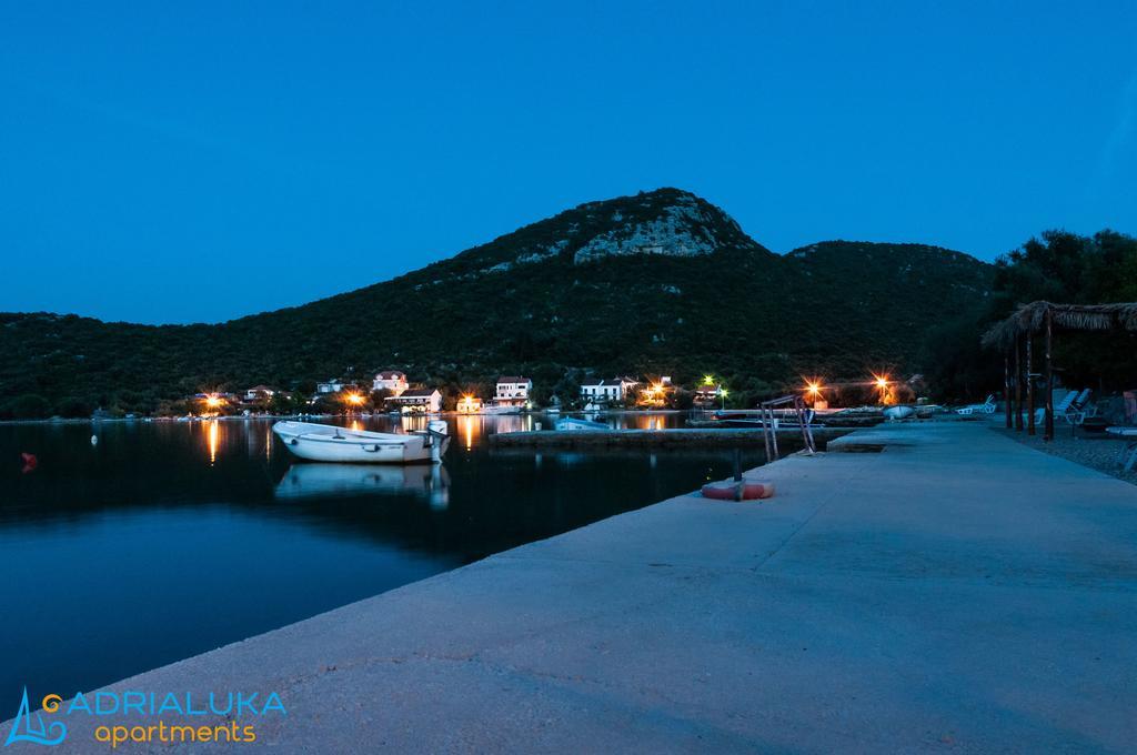 Apartments Adrialuka Dubrava  エクステリア 写真