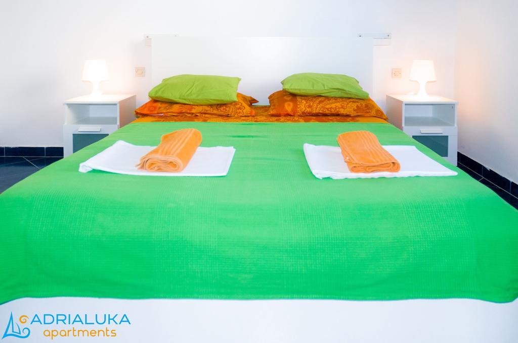 Apartments Adrialuka Dubrava  エクステリア 写真