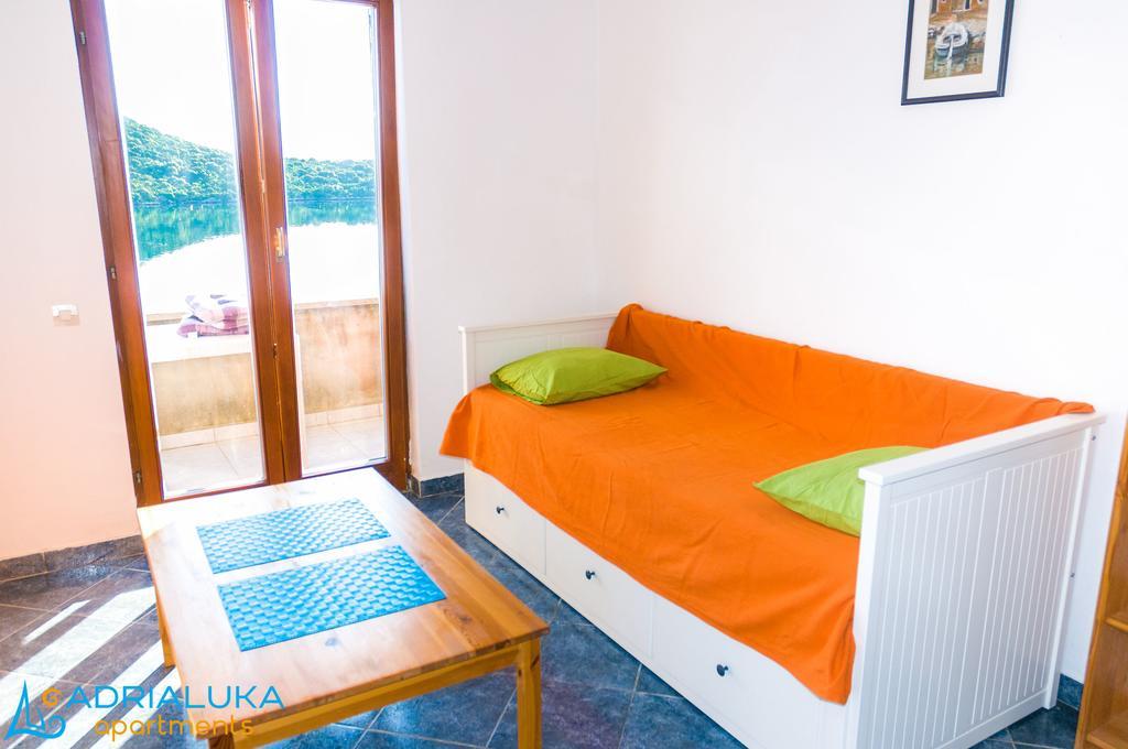 Apartments Adrialuka Dubrava  エクステリア 写真